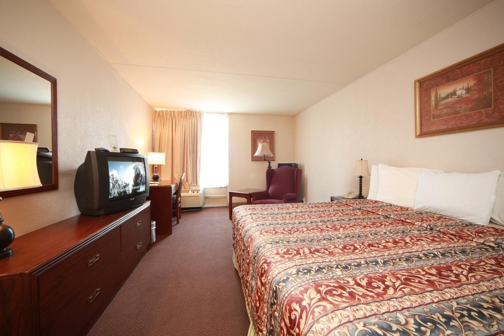 Boarders Inn And Suites - Marion מריון חדר תמונה
